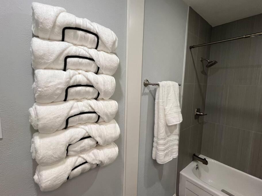 Healing Haven King Bed Suite Dallas Luaran gambar